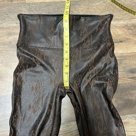 Spanx brown snake print leggings size medium - Picture 3 of 5